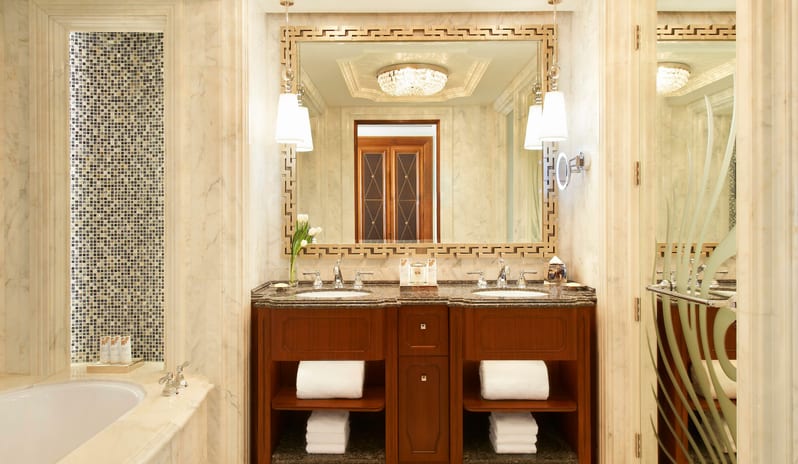 Junior Suite - Bathroom_8819